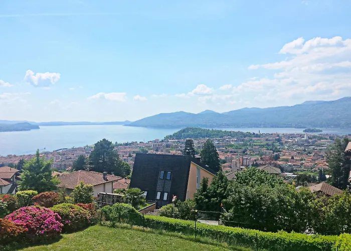 In Pallanza Сasa de vacaciones *